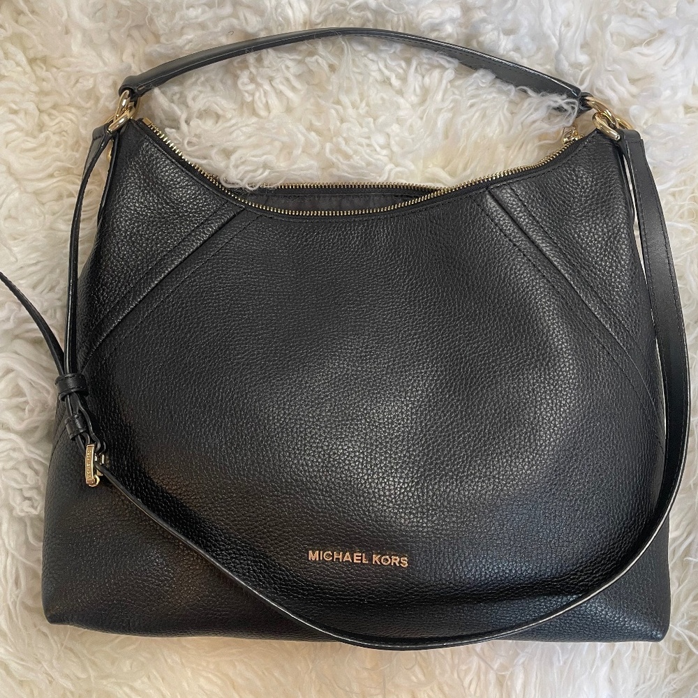 EUC Micheal Kors Black Pebble leather shoulder hand‎ crossbody bag hobo